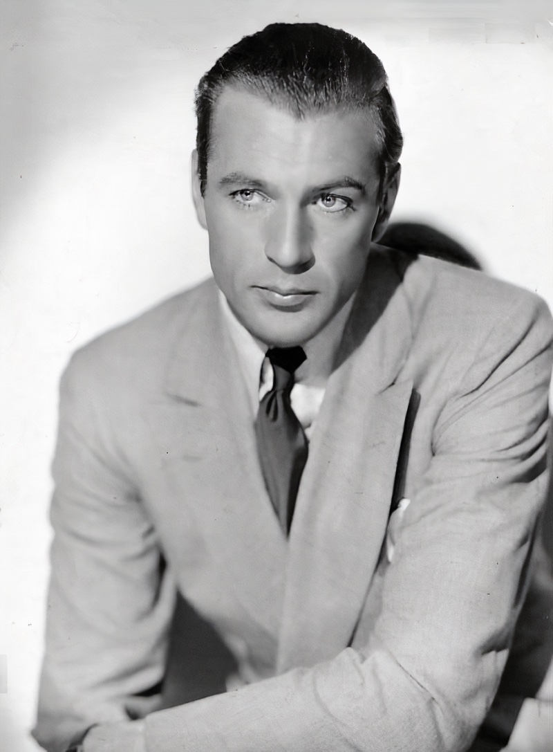 1930s Fashion Men Gary Cooper Gary Cooper wears a double-breasted blazer in a 1936 publicity photo for the film Morocco.