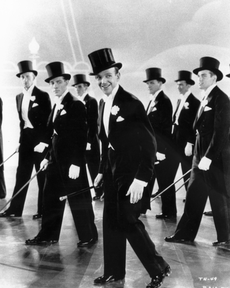 1930s Mens Fashion Fred Astaire Top Hat 1935 Fred Astaire wears formal wear in the 1935 film Top Hat.