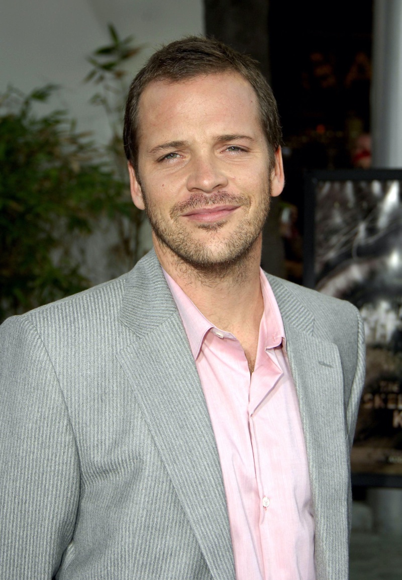 2000s Fashion Men Millenial Pink Peter Sarsgaard 2000s Fashion Men Millennial Pink Peter Sarsgaard