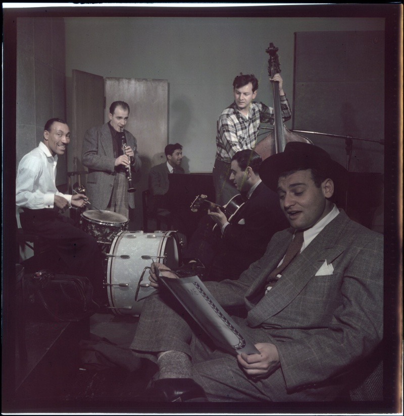 40s Fashion Men Frankie Laine Jimmy Crawford Jazz musicians Frankie Laine and Jimmy Crawford reflect the sartorial trends of the forties in this circa 1946-48 image.