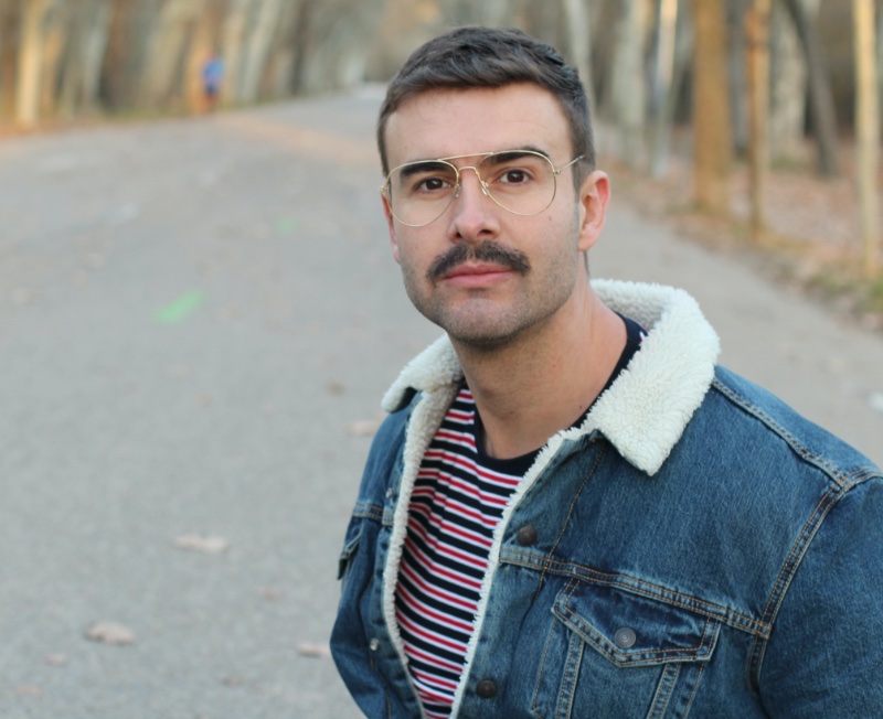 80s Inspired Outfit Men Denim Jacket Striped Tee Aviator Glasses 80s Inspired Outfit Men Denim Jacket Striped Tee Aviator Glasses