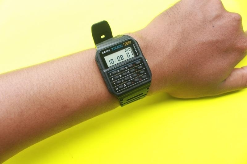 Casio Calculator Watch Digital Back to the Future 80s Fashion Men Casio Calculator Watch Digital Back to the Future 80s Fashion Men