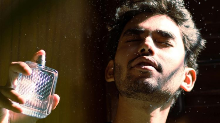 How to Make Cologne Last Longer Featured