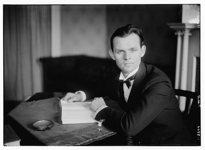 Lawrence Tibbett 1920s Opera Singer Opera singer Lawrence Tibbett poses for a 1920s portrait.