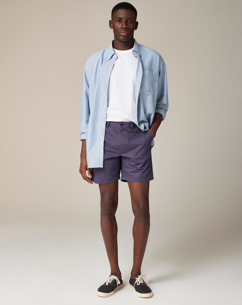 Summer Fashion Chino Shorts JCrew Chino shorts transition from casual to semi-formal effortlessly.